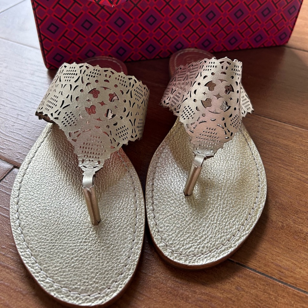 Size 7 Tory Burch Roselle Thong- Metallic
